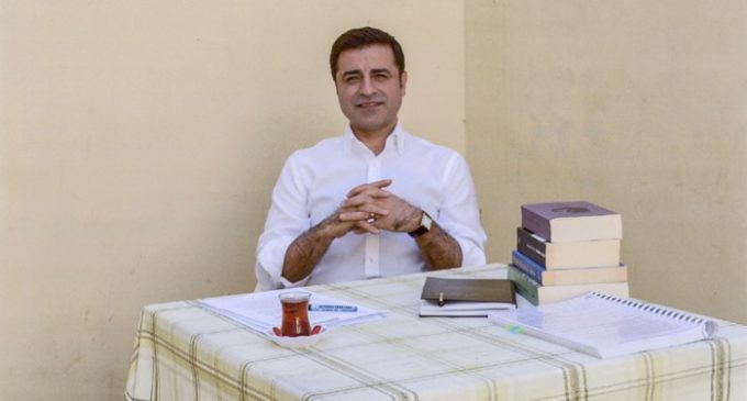 HDP não poderia ter encerrado as conversações de reconciliação do AKP com o PKK: Demirtaş