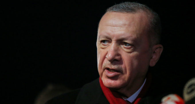 Erdoğan insiste que a Turquia faz parte da Europa, mas não irá tolerar “ataques”
