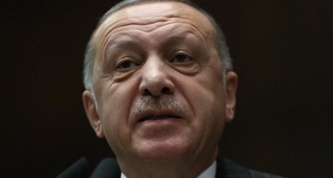 Erdoğan nomeia um membro do AKP como reitor de renomada universidade