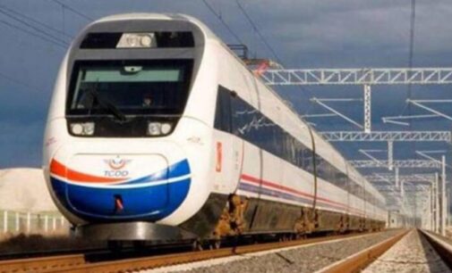 Ferrovia Turca concedeu licitações de US$ 5 milhões a empresa ligada ao sogro de Erdoğan