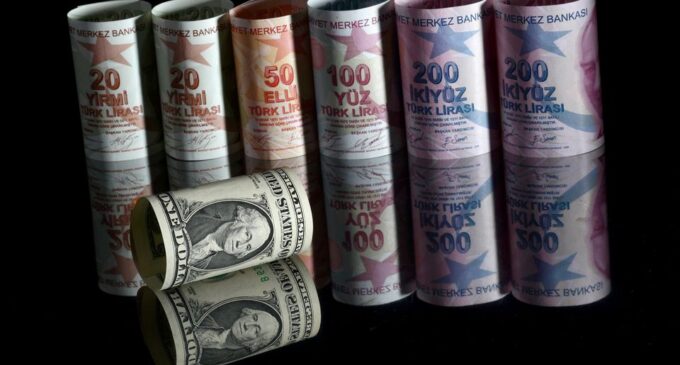 Lira da Turquia enfraquece 2%, Erdogan endossa de novo as baixas taxas