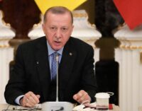 Erdogan da Turquia diz ter testado positivo para a COVID-19