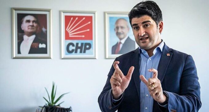 Kılıçdaroğlu demite vice-presidente do partido por falha no fluxo de dados na noite da eleição