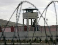 IHD diz que condições nas prisões turcas são precárias e violações dos direitos humanos são comuns