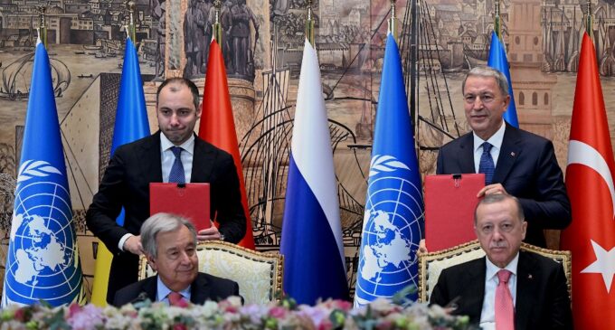 Erdoğan diz que Putin concordou com a prorrogação do acordo de grãos