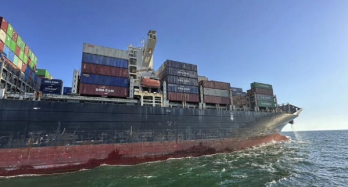 Navio transportando grãos ligados à Crimeia ocupada pela Rússia é autorizado a atracar na Turquia