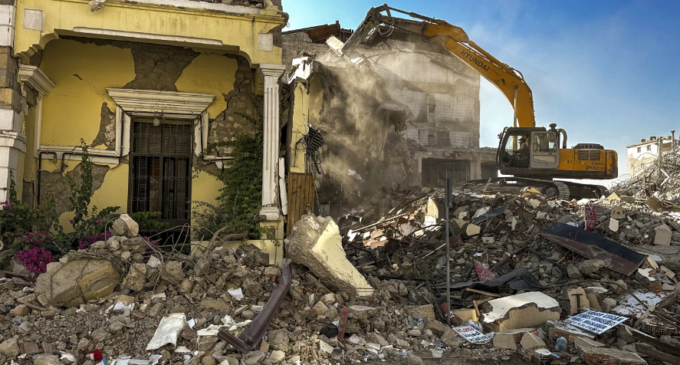 Seis meses após o terremoto devastador, a preparação da Turquia ainda é incerta