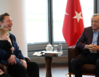 Elon Musk teve um momento constrangedor com Erdoğan