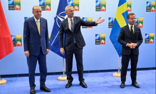 Turquia: Erdogan aprova adesão de Suécia à OTAN