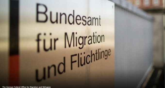 Partidos da oposição da Alemanha questionam aumento de pedidos de asilo de turcos