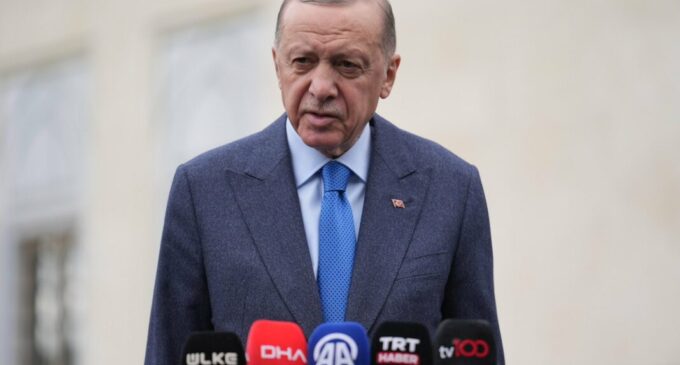 ‘Nenhum pronunciamento razoável de qualquer um dos lados’, diz Erdoğan sobre tensões Irã-Israel