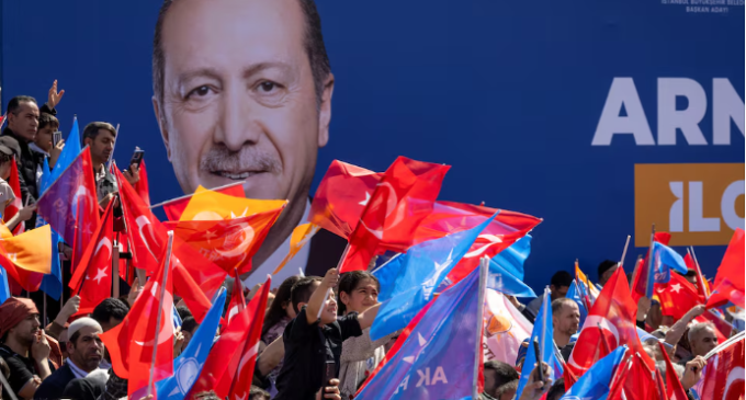 Oposição ressurgente da Turquia derrota Erdogan em eleições locais cruciais