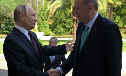 Kremlin acolhe desejo da Turquia de ingressar no BRICS