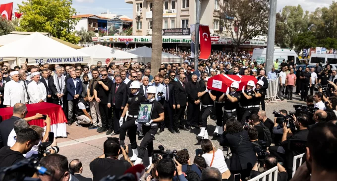 Em funeral na Turquia, família lamenta morte de ativista americana morta por tiros israelenses