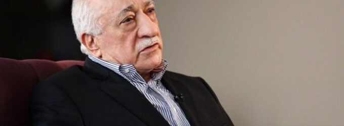 Erudito turco-islâmico Gülen morre aos 83 anos