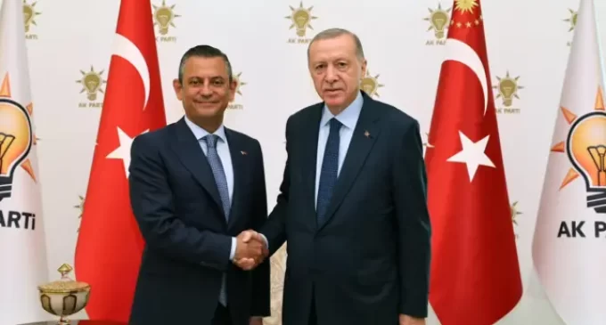 Líder da oposição turca enfrenta acusações de servir aos planos de Erdogan